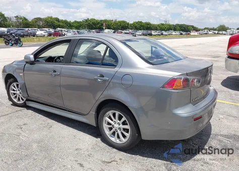 2013 Mitsubishi Lancer Es z USA, uszkodzony, nr VIN JA32U2FU5DU022110